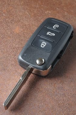 Schlüssel Fernbedienung Gehäuse 2 Tasten Autoschlüssel Funkschlüssel  Kompatibel für Volkswagen MK6 VW Golf Polo Tiguan Passat Seat Skoda:  : Elektronik & Foto